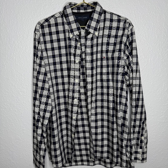 Pre- owned Tommy‎ Hilfiger black, white,& blue [laid button down shirt - Large - Picture 1 of 8
